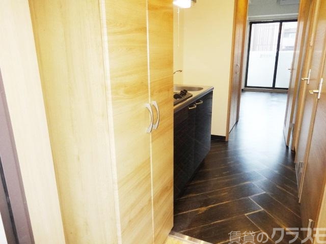 玄関　玄関にはシューズボックス付きです☆