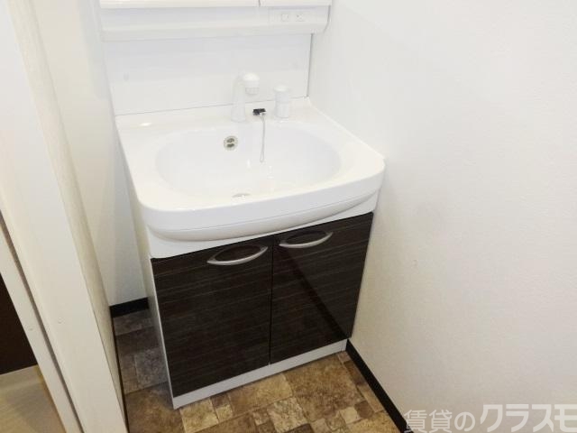 洗面設備　洗面所も使いやすそうですねー♪