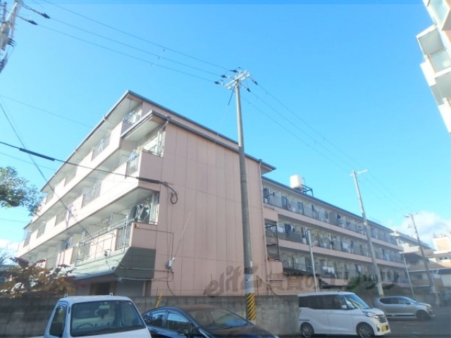 京都市左京区一乗寺西水干町のマンションの建物外観