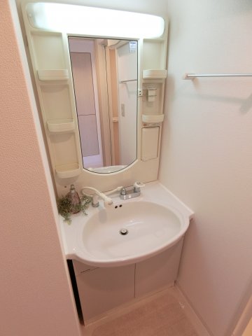 洗面設備　詳細は、RISUMO江坂本店→06-6155-7137まで♪