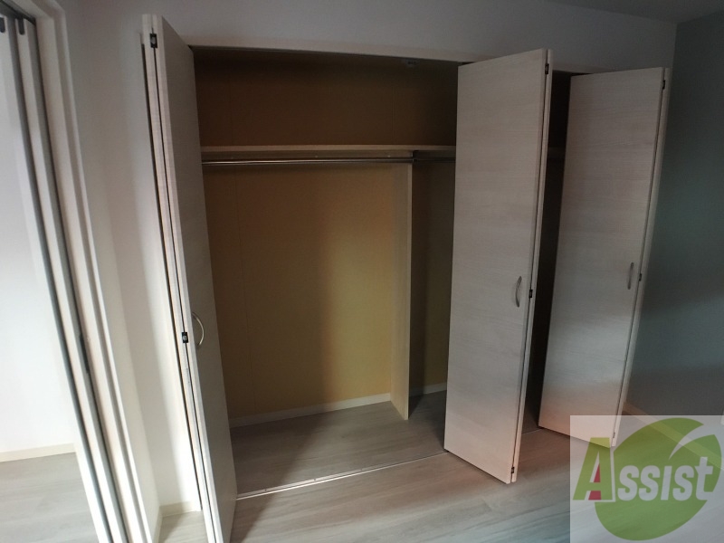 収納　寝室のクローゼットにもたくさん収納出来ますね！