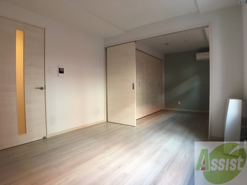 居室・リビング　広くてきれいなリビングです！快適に過ごせそうですね。