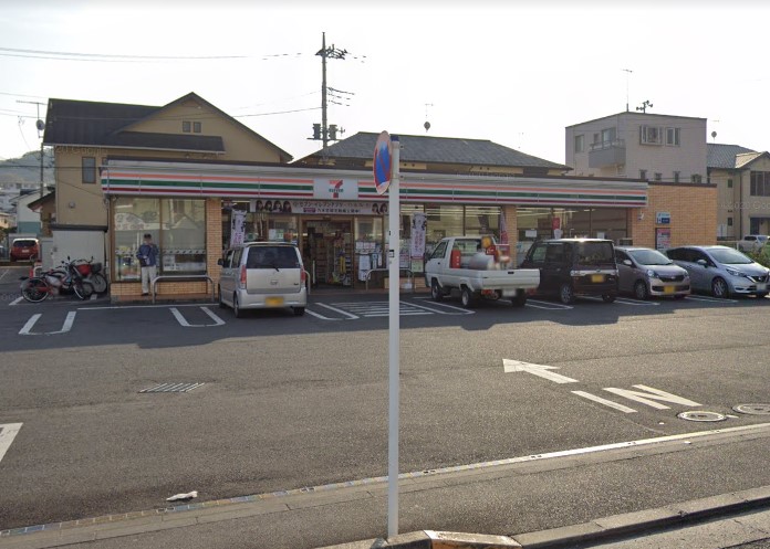 コンビニ　セブンイレブン 秦野渋沢2丁目店（コンビニ）まで3892m