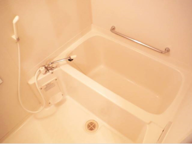 バス・シャワールーム　お風呂です