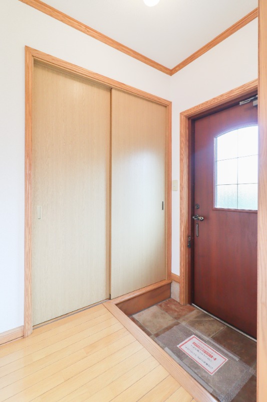 玄関　図面と現状に相違がある場合には現状を優先