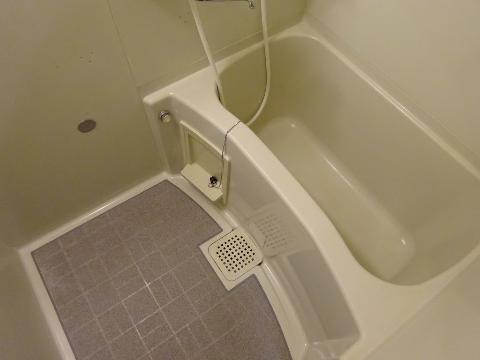 ヤングパレス茨木　バス・シャワールーム　浴室