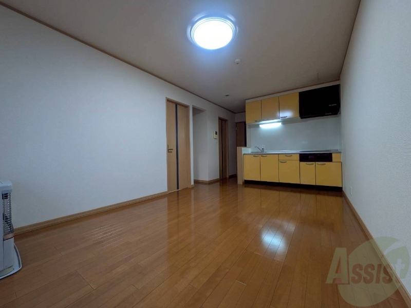 居室・リビング　広くてキレイなお部屋が広がっていて、充実した生活が送れそう。