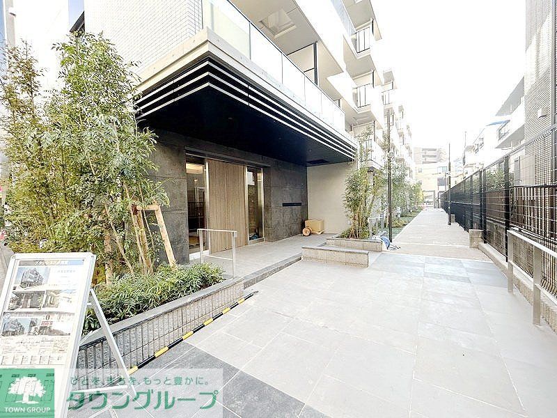 エントランス　部屋探しは株式会社　タウンハウジング　までお気軽にお問合せ…