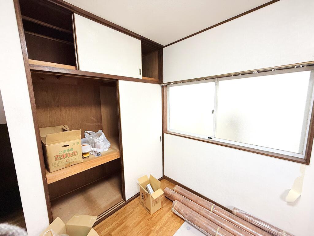 収納　クリーニング前