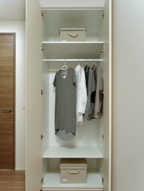 収納　※参考写真（同建物の別のお部屋のお写真となります）