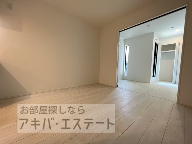 居室・リビング　同一仕様写真