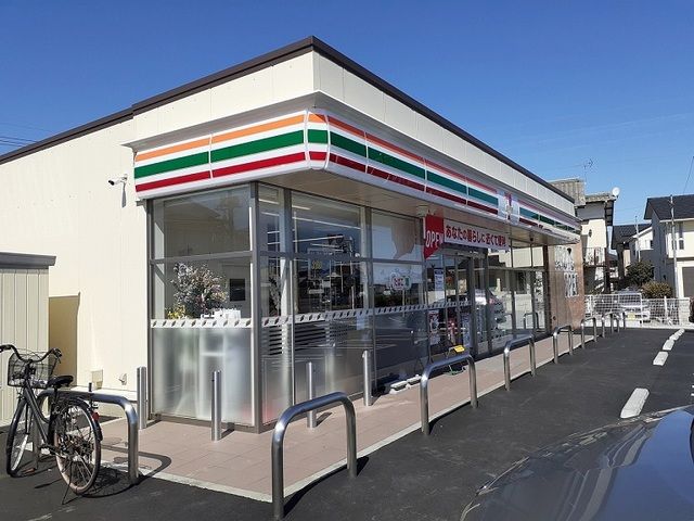 コンビニ　セブンイレブン新町岩倉橋店（コンビニ）まで500m