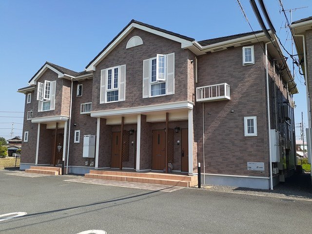 建物外観　落ち着いた雰囲気の外観です