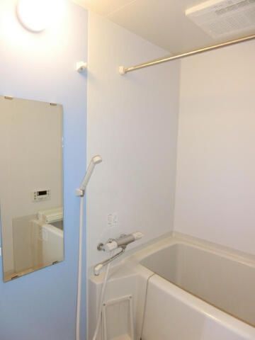 バス・シャワールーム　別タイプ部屋　参考写真です