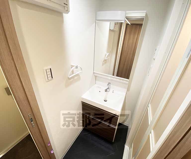 洗面設備　独立洗面台