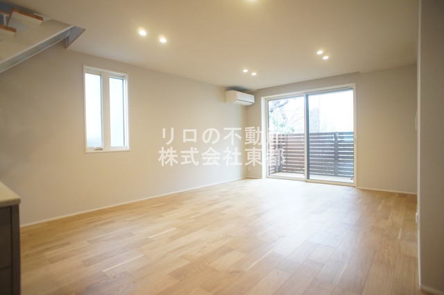 居室・リビング　リビングでゆったりくつろげる憩いの空間♪