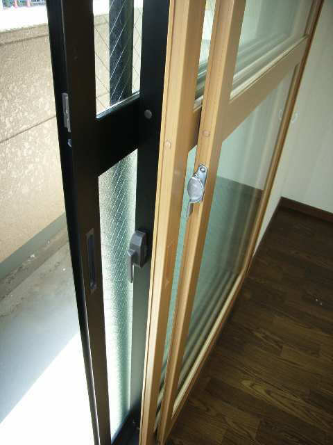 セキュリティ　2重サッシ