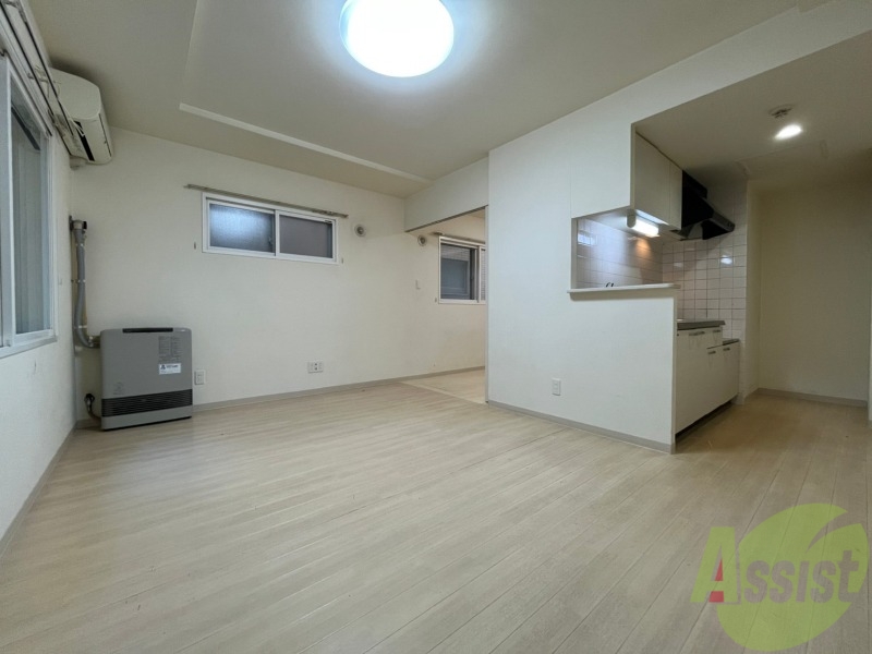 居室・リビング　広くてキレイなお部屋が広がっていて、充実した生活が送れそう。