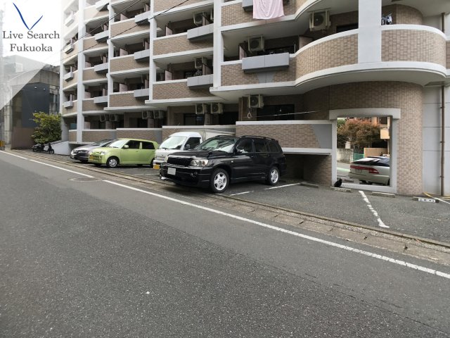 エントランス　毎日通るエントランスはこのようになっています