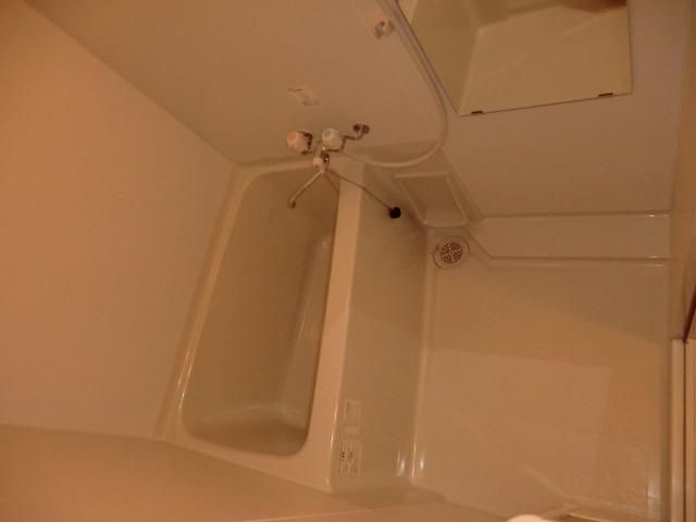 バス・シャワールーム　バスルーム