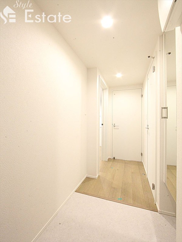 玄関　同仕様内装