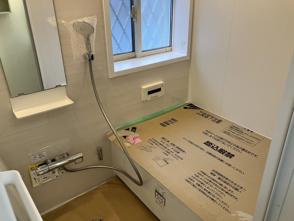 バス・シャワールーム　浴槽は新品です！