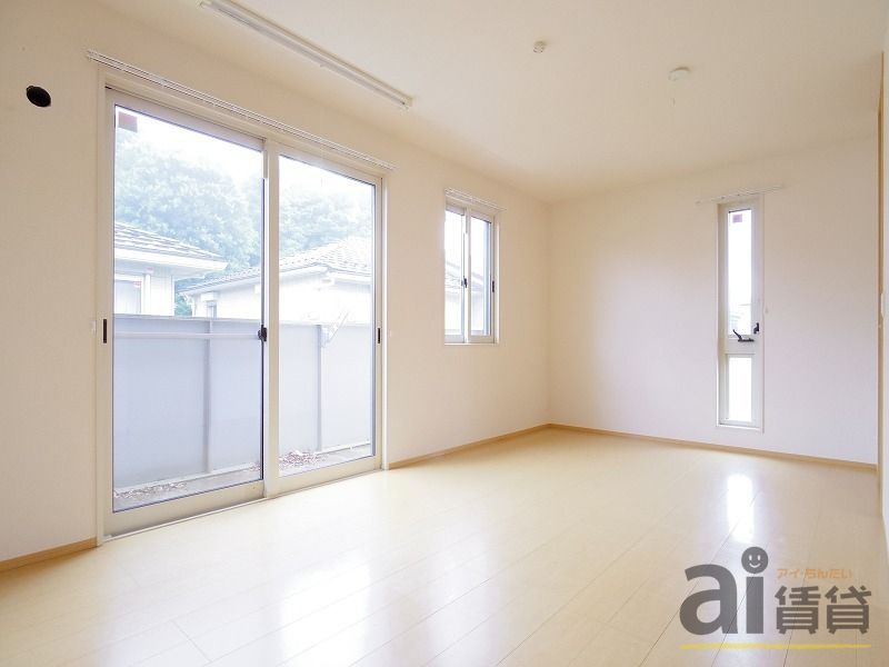 居室・リビング　同仕様写真