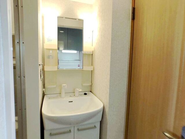 洗面設備　洗髪洗面化粧台