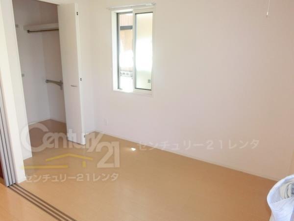 その他部屋・スペース　当部屋は中部屋の為側面の窓はありません