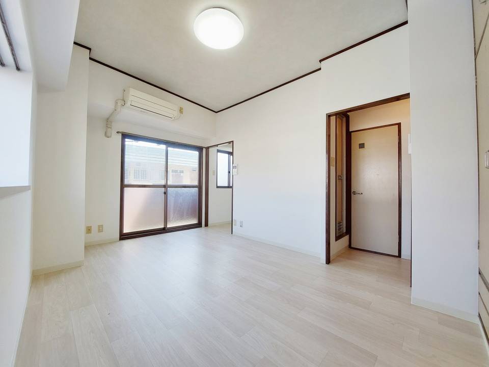 居室・リビング　リビング