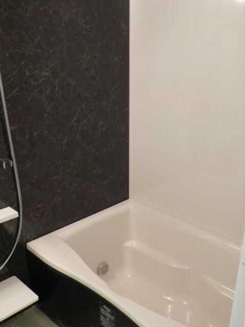 バス・シャワールーム　日々の暮らしに欠かせないお風呂です