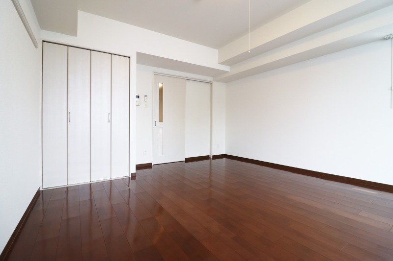 居室・リビング　図面と現状に相違がある場合には現状を優先