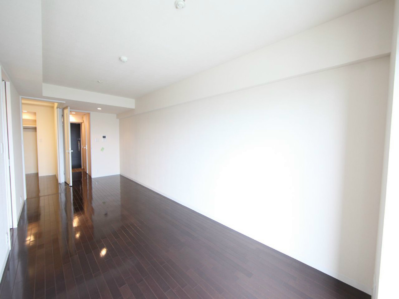 居室・リビング　ＬＤＫ13.4帖　洋室4.2帖とつなげても仕切っても使えます