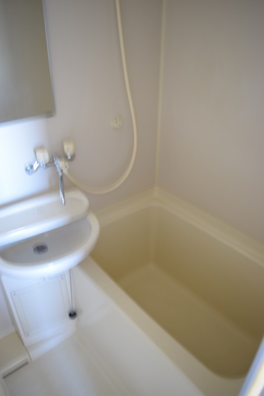 バス・シャワールーム　現況優先