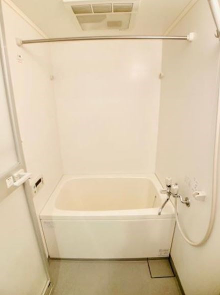 バス・シャワールーム　追焚機能付バス