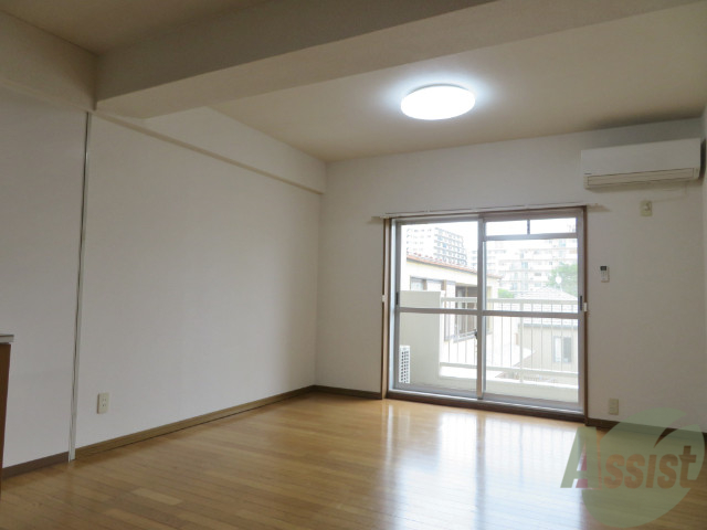 居室・リビング　ＬＤＫは、１２帖あって広々していますねー。