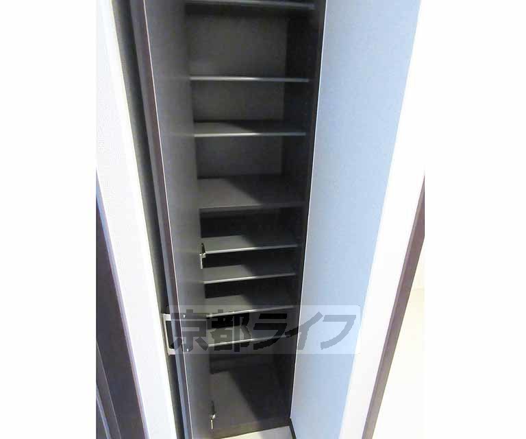 収納　靴の収納もたくさんあります