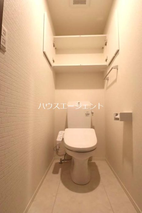 トイレ　トイレはウォシュレット付です。