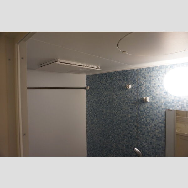 バス・シャワールーム　浴室