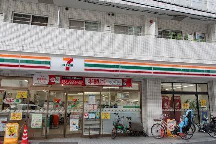 コンビニ　セブンイレブン 代々木上原駅前店（コンビニ）まで124m