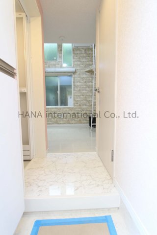 玄関　同シリーズ物件の参考写真です。