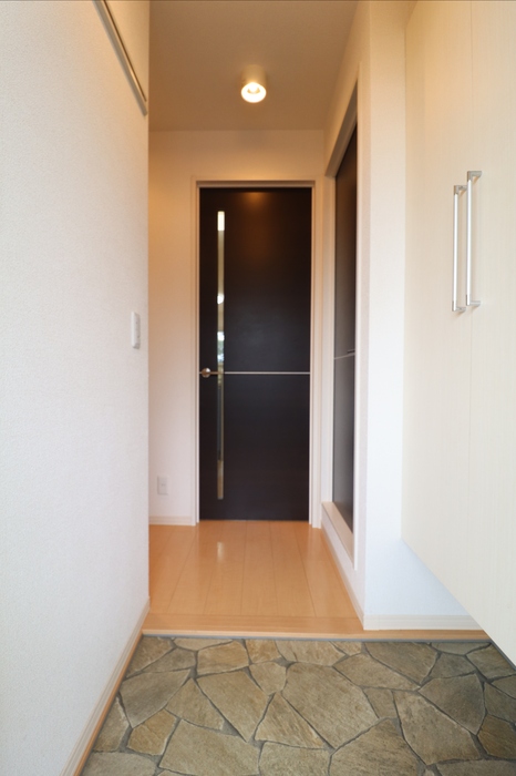 玄関　（同間取参考写真）