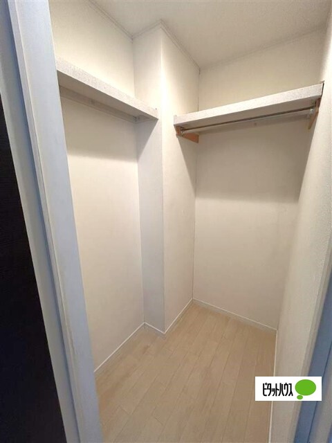 収納　ウォークインクローゼット