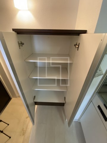 収納　アーデン京町堀イースト　下駄箱