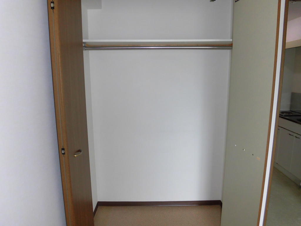 収納　モデル部屋