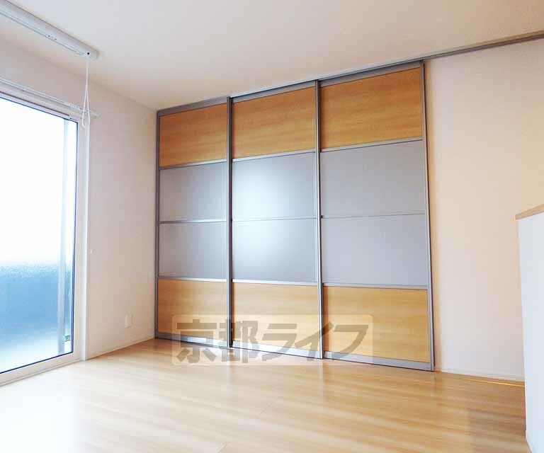 居室・リビング　広々とした室内です。