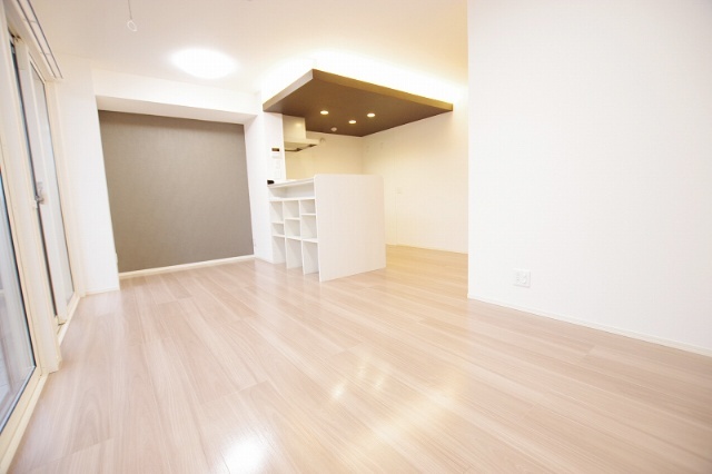 居室・リビング　類似室内