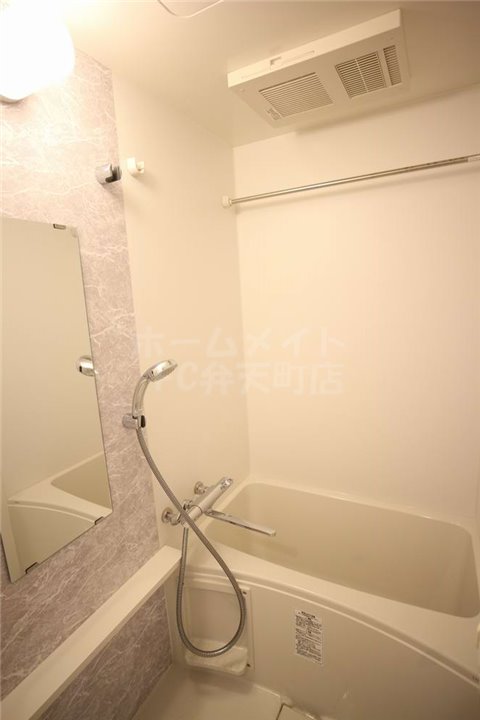 バス・シャワールーム　お風呂で日々の疲れを落としましょう