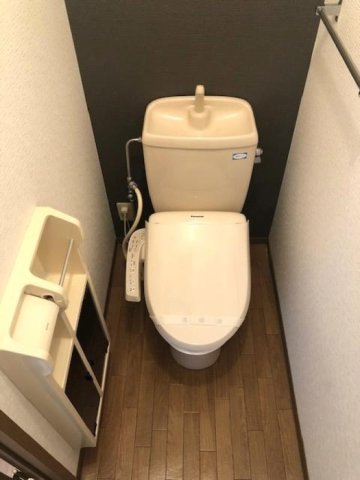 トイレ　トイレ（温水洗浄便座）