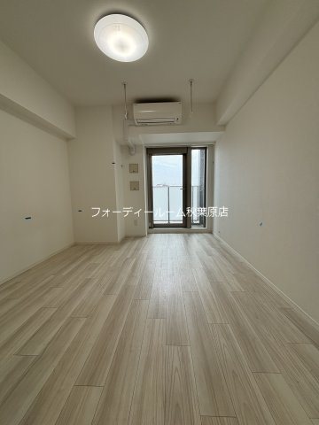 居室・リビング　別号室参考写真